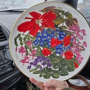 Floral Decorative Plate with Gold Trim